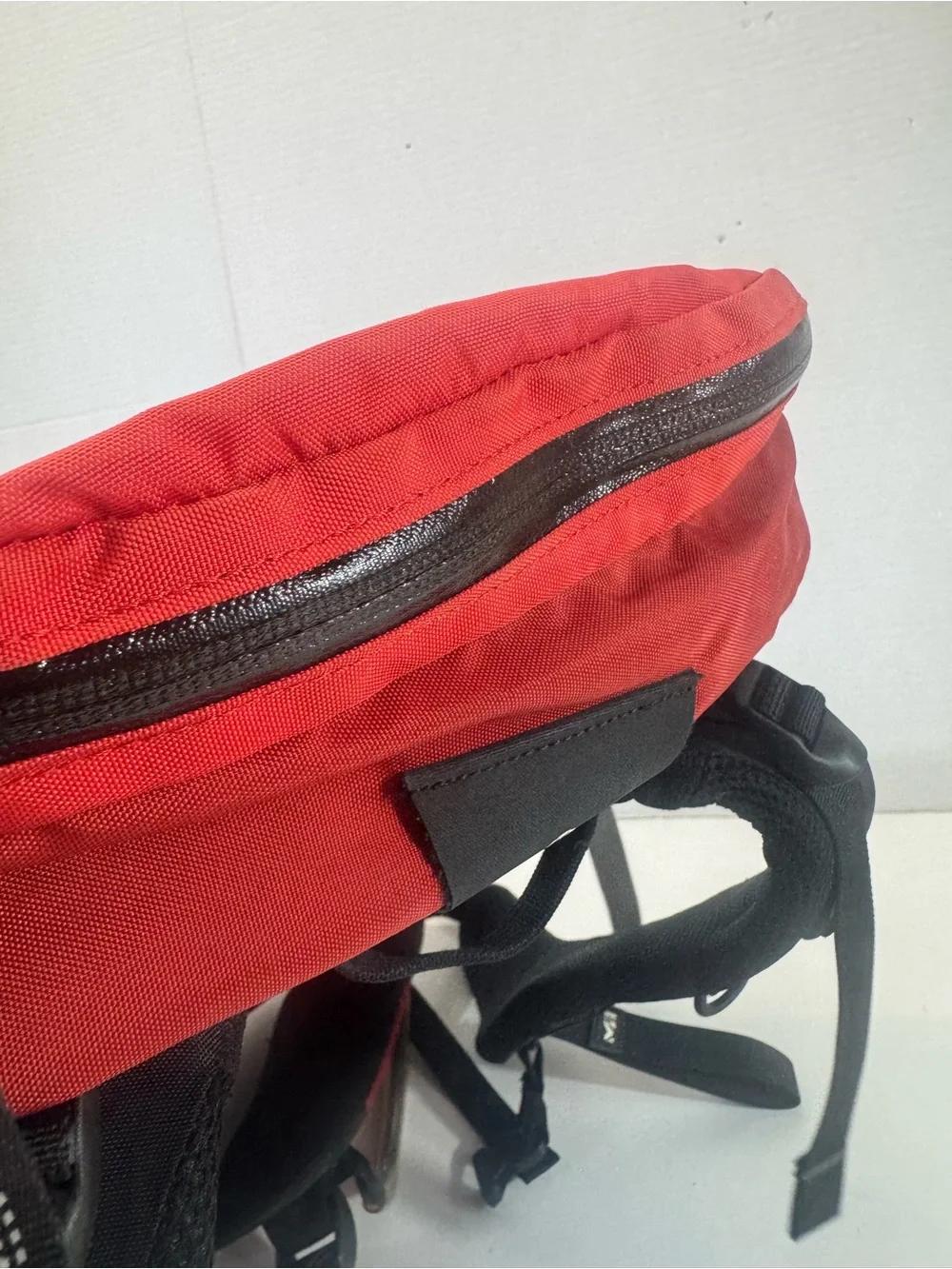 Millet Red climbing hiking mountaineer Backpack 27L